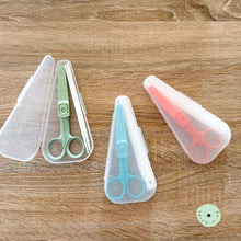 Load image into Gallery viewer, Ceramic Baby Food Scissor, Tongs & Case